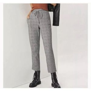Anthropologie Maeve Bettie Plaid Tapered Joggers. Size Small